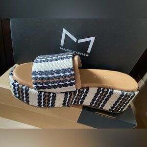 Marc Fisher LTD Daylin Platform Sandal ✨ Light Multi Stripe Size 8.5